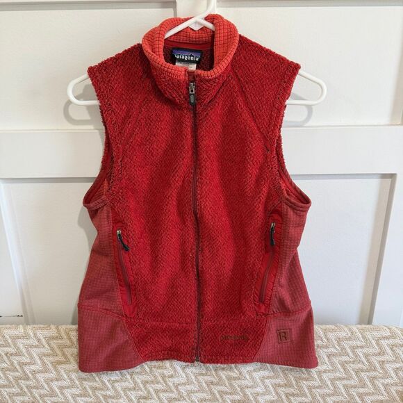 Patagonia Jackets & Blazers - Vintage Patagonia Women’s R2 Fleece Vest